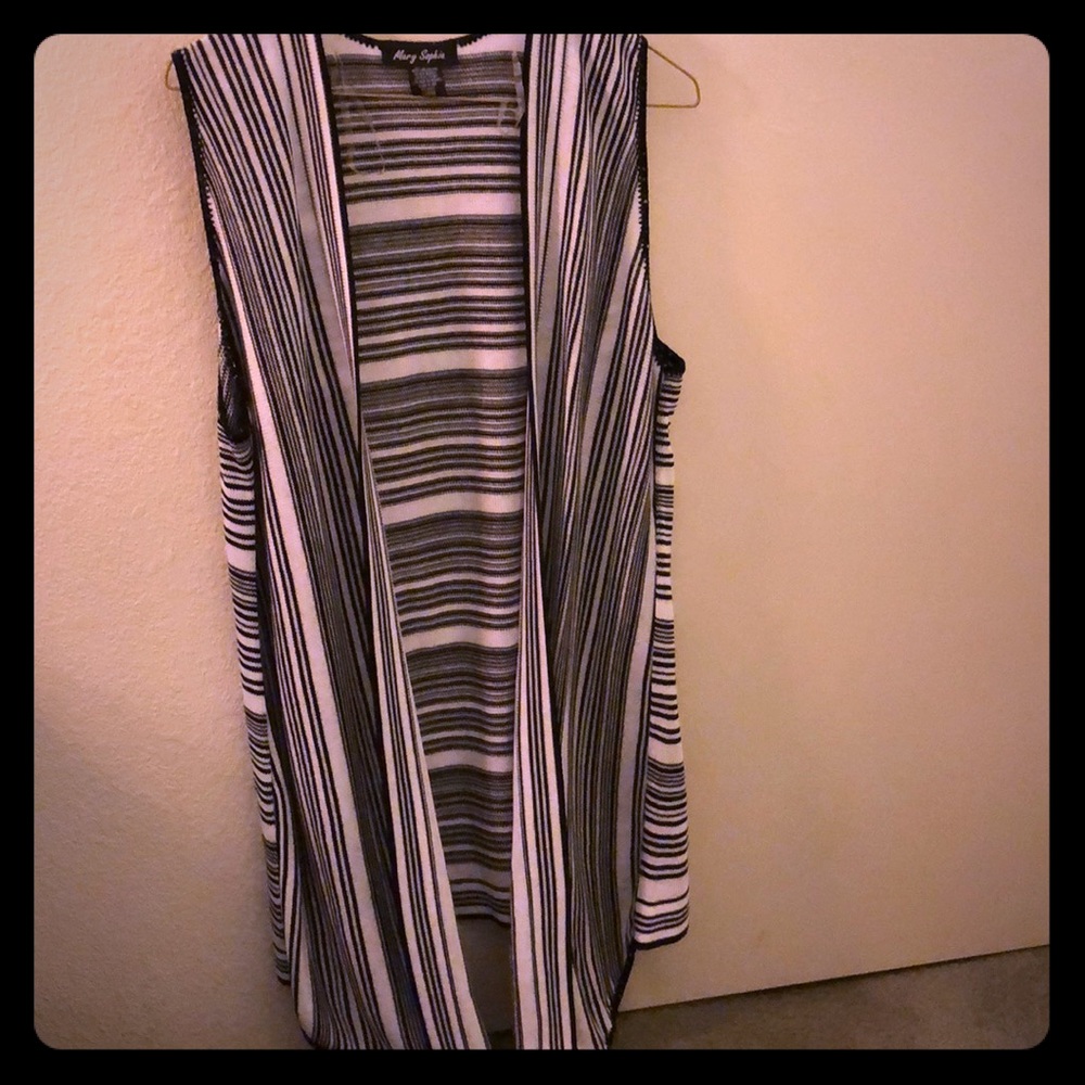 Sleeveless black and white striped cardigan